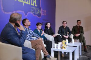 “Радіо віддзеркалює те, що відбувається у суспільстві”: на Книжковому Арсеналі презентували книгу про Українське радіо, співатором якої є Вадим Міський